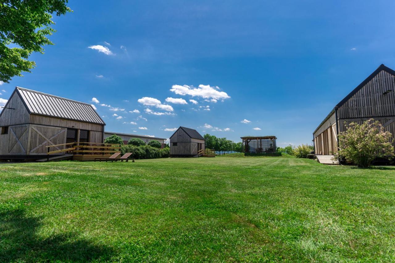 Horse Glamping Park Hotel Cirkovce Exterior photo